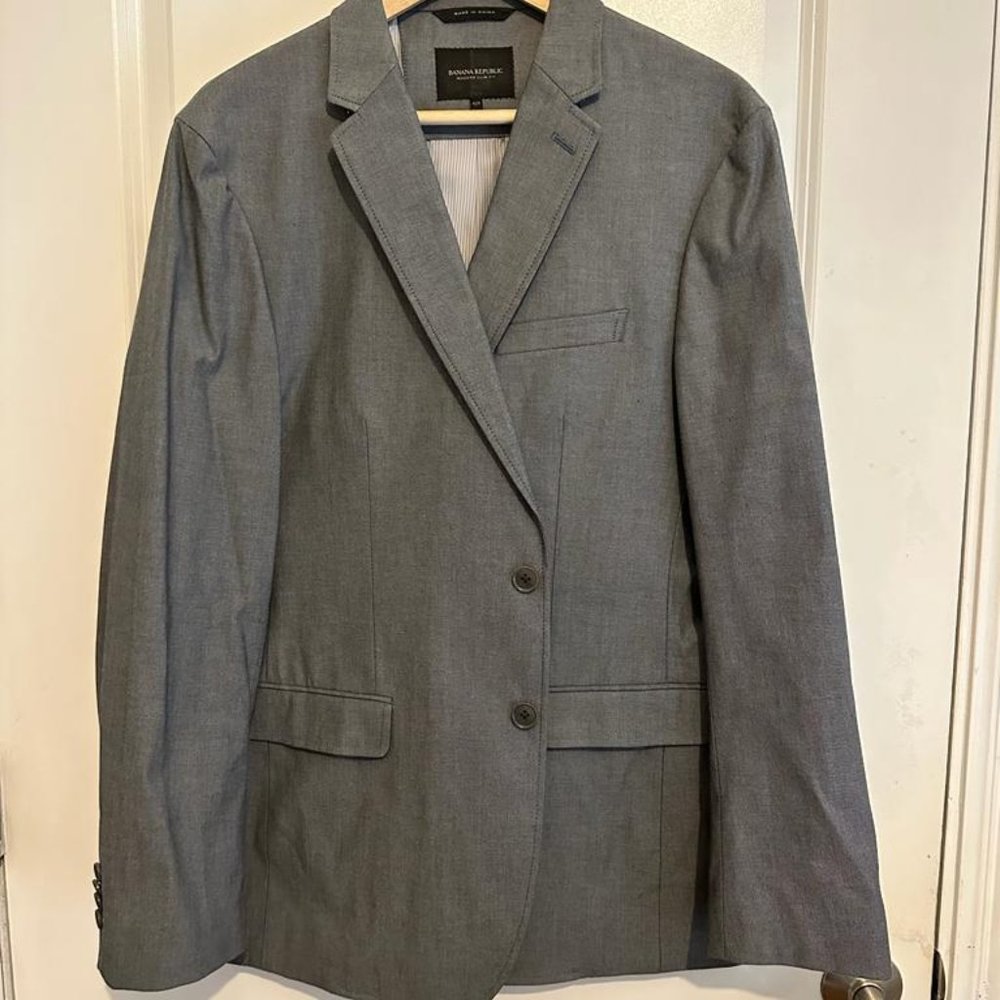 BANANA REPUBLIC GRAY BLAEZER